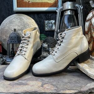 Mootsie’s Tootsie’s Weekender Women’s Slate Leather Block Heel Ankle Bootie